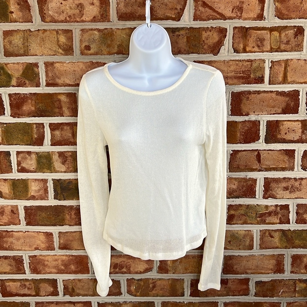 Princess Polly xx Elegant Cream Long Sleeve Rayon blend Top. Size 6